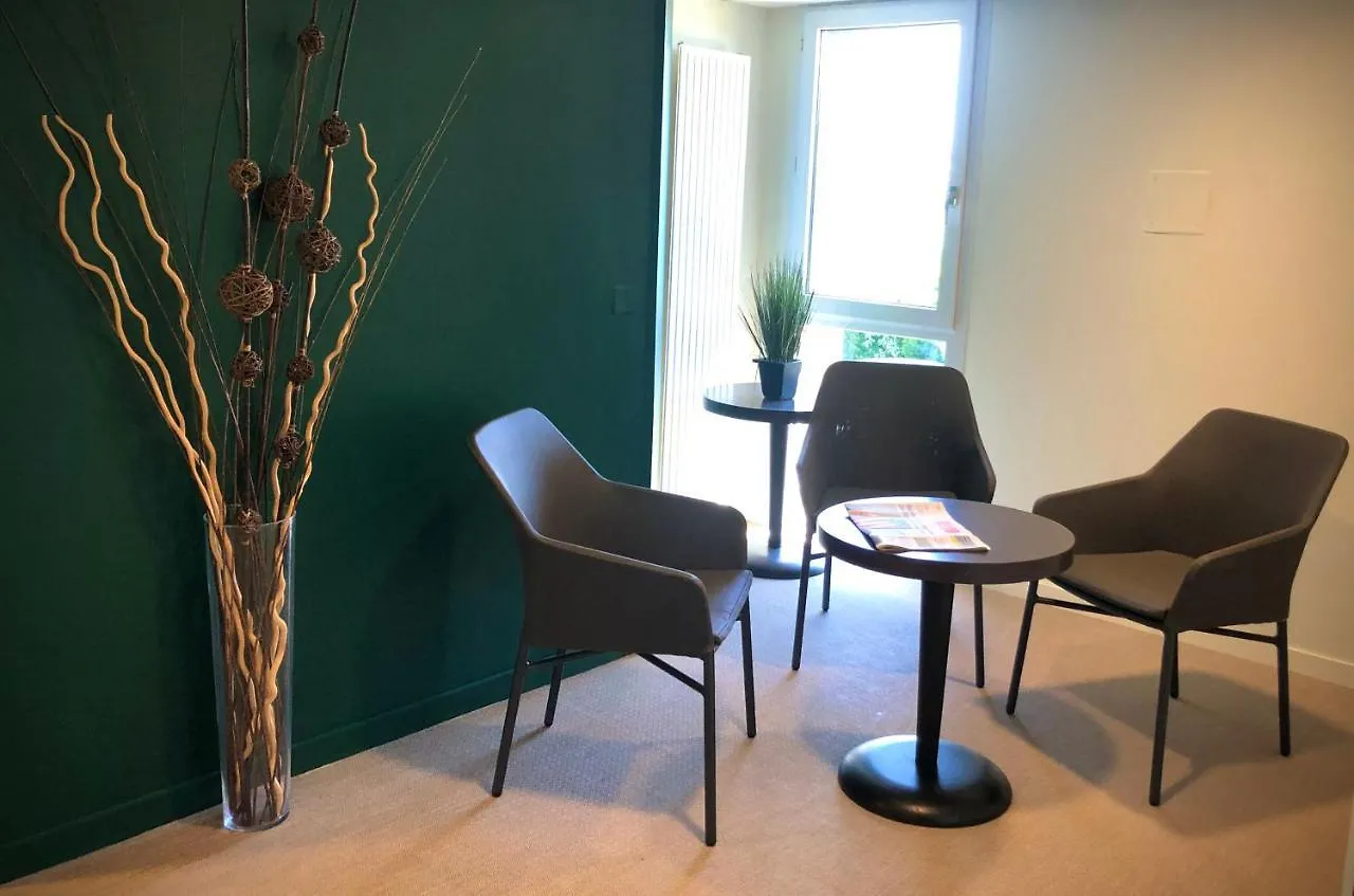 Logis Hotel & Restaurant Les Mouettes - Larmor Plage, Proche De Lorient 3*, Larmor-Plage Francia