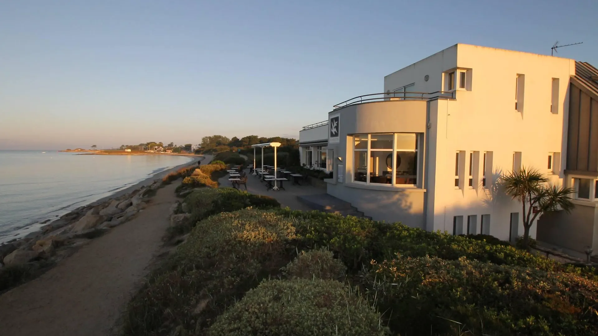 Logis Hotel & Restaurant Les Mouettes - Larmor Plage, Proche De Lorient