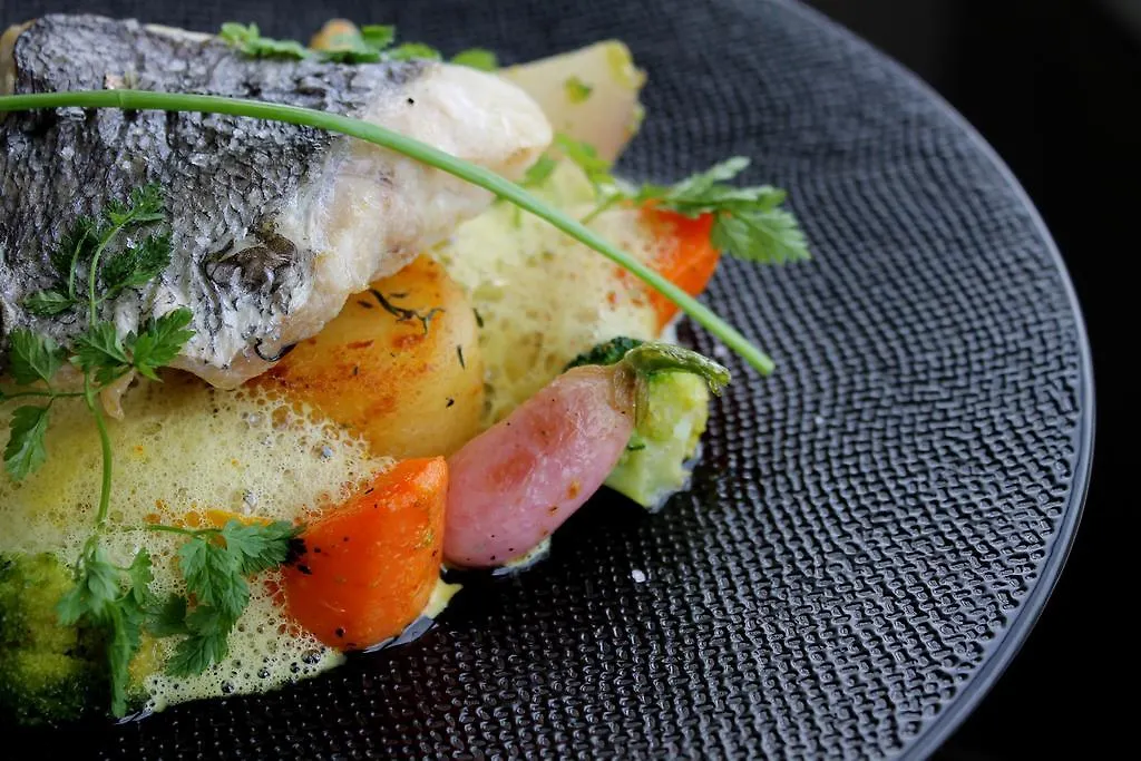 Logis Hotel & Restaurant Les Mouettes - Larmor Plage, Proche De Lorient