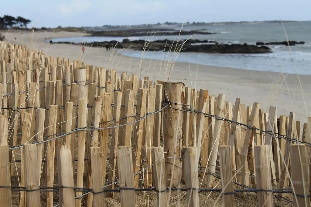 Logis Hotel & Restaurant Les Mouettes - Larmor Plage, Proche De Lorient 3*, Larmor-Plage